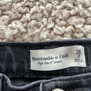 Abercrombie high rise 4 inch shorts